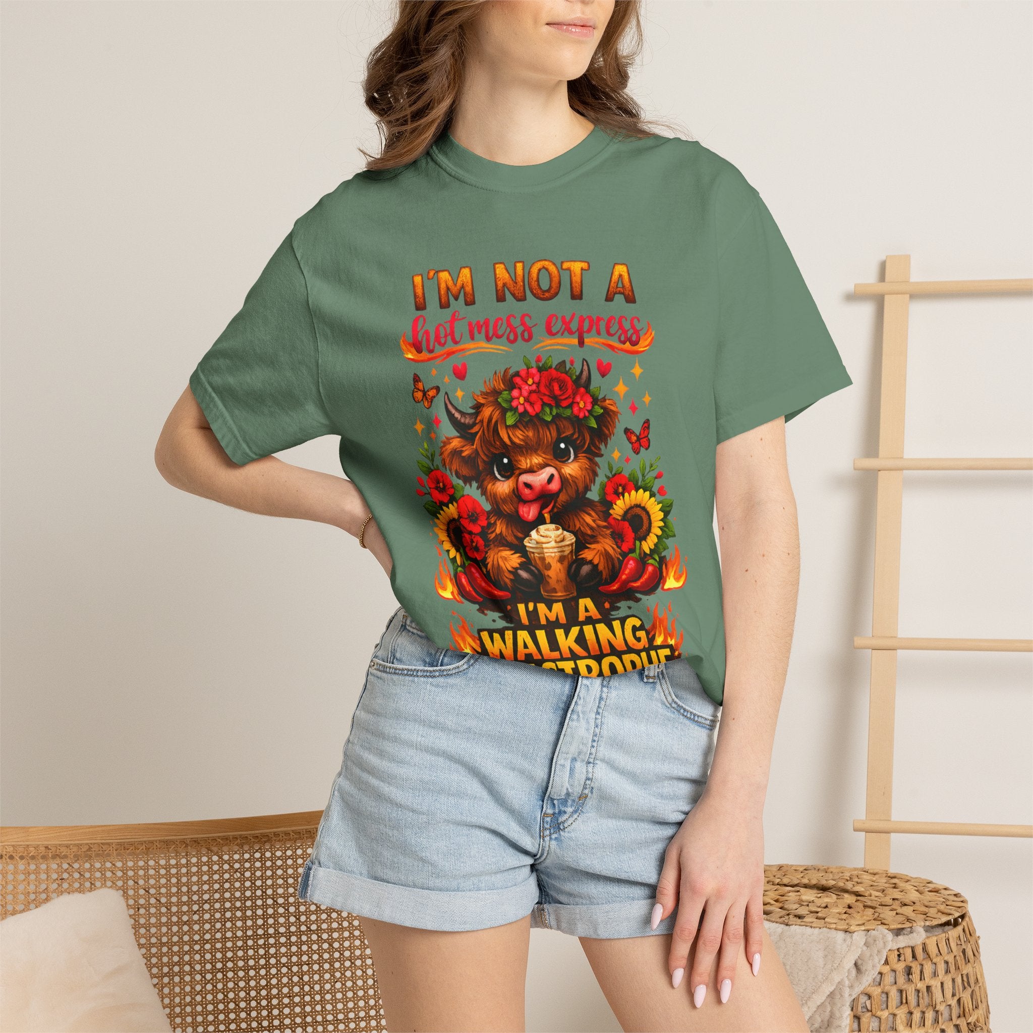 Cute Highland Cow Funny Tee T-Shirt | Comfort Colors