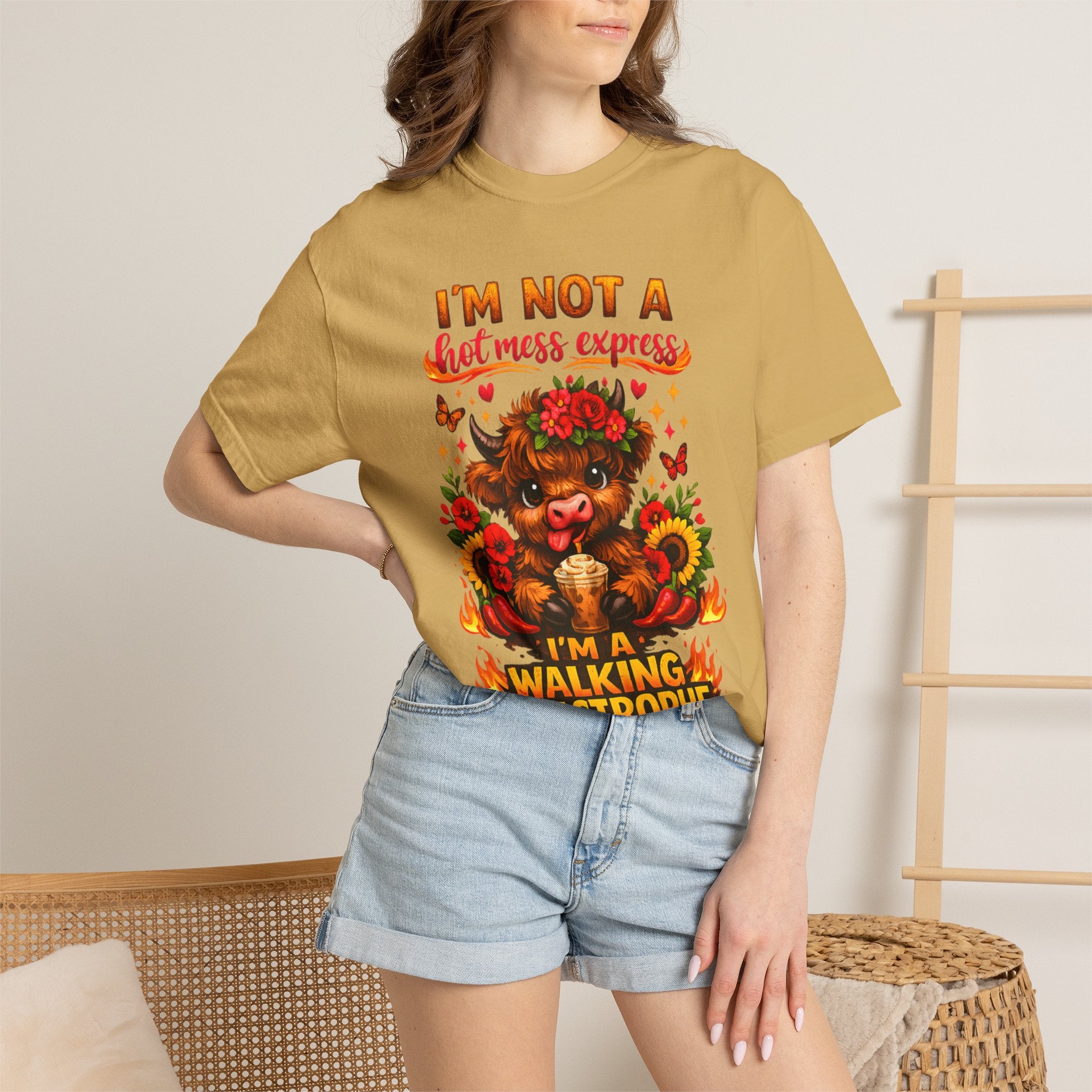 Cute Highland Cow Funny Tee T-Shirt | Comfort Colors